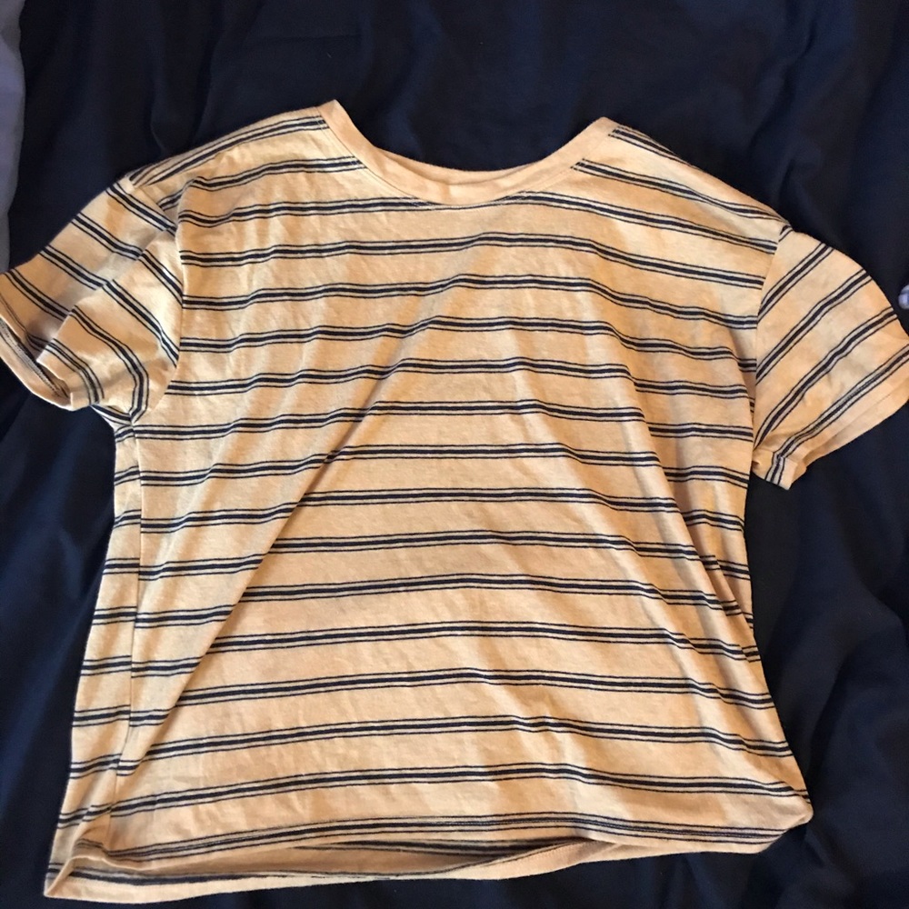 Yellow and black pacsun crop top